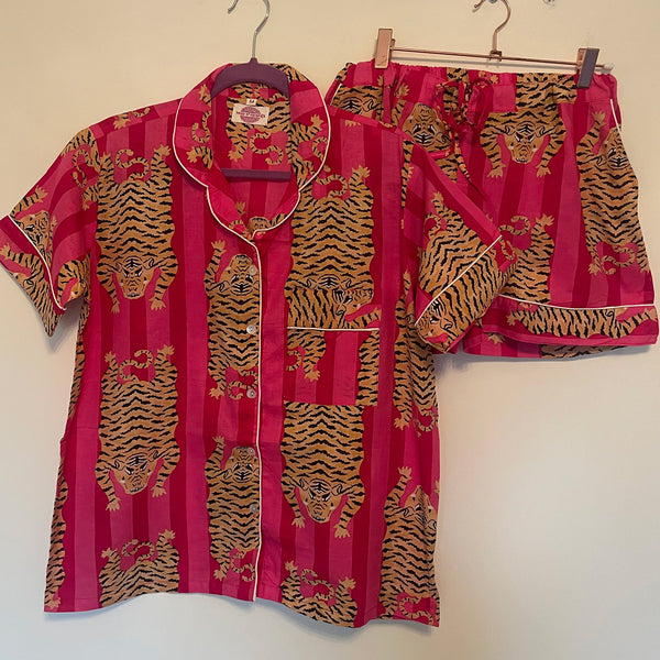 Fuchsia/pink Tiger Stripe Shortie Pyjama Set – Size Extra Large