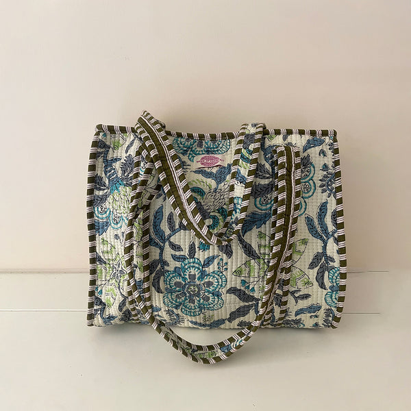 Cream/Aqua Flower Cotton Quilted Medium Zip Tote